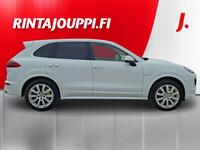 Porsche Cayenne vaihtoauto