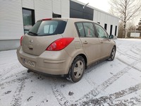 Nissan Tiida vaihtoauto