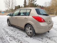 Nissan Tiida vaihtoauto