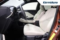 Lexus LBX vaihtoauto