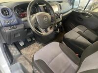 Opel Vivaro vaihtoauto