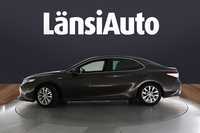 Toyota Camry vaihtoauto