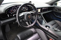 Porsche Taycan vaihtoauto
