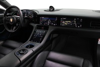 Porsche Taycan vaihtoauto