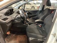 Peugeot 208 vaihtoauto