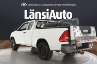 Toyota Hilux vaihtoauto