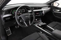 Audi Q8 e-tron vaihtoauto