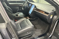 Tesla Model X vaihtoauto