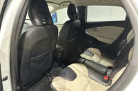 Volvo V40 Cross Country vaihtoauto
