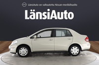 Nissan Tiida vaihtoauto