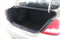 Nissan Tiida vaihtoauto