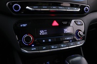 Hyundai IONIQ hybrid vaihtoauto