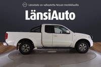 Nissan Navara vaihtoauto