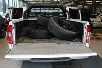 Nissan Navara vaihtoauto