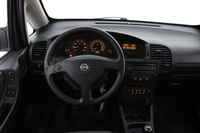 Opel Zafira vaihtoauto