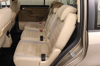 Volkswagen Touran vaihtoauto