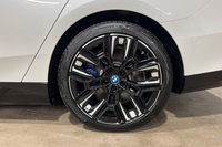 BMW i5 M60 vaihtoauto