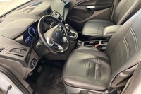 Ford Grand Tourneo Connect vaihtoauto