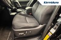 Toyota Land Cruiser vaihtoauto