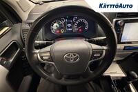 Toyota Land Cruiser vaihtoauto