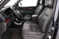 Toyota Land Cruiser vaihtoauto