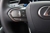 Lexus LBX vaihtoauto