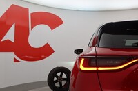 Lexus LBX vaihtoauto