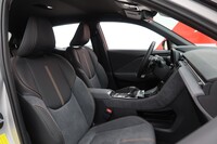 Lexus LBX vaihtoauto