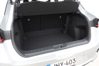 Lexus LBX vaihtoauto