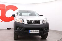 Nissan Navara vaihtoauto