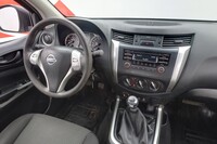 Nissan Navara vaihtoauto