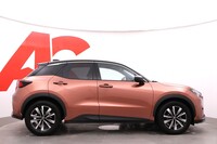 Lexus LBX vaihtoauto