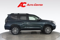 Toyota Land Cruiser vaihtoauto