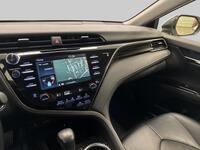 Toyota Camry vaihtoauto