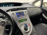 Toyota Prius PHEV vaihtoauto