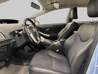 Toyota Prius PHEV vaihtoauto