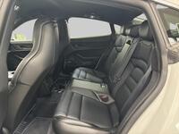 Porsche Taycan vaihtoauto