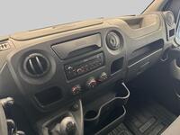 Nissan NV400 vaihtoauto