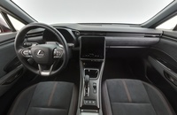 Lexus LBX vaihtoauto