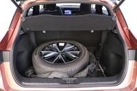 Lexus LBX vaihtoauto