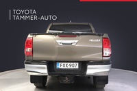 Toyota Hilux vaihtoauto