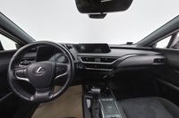 Lexus UX vaihtoauto