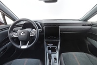 Lexus LBX vaihtoauto