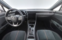 Lexus LBX vaihtoauto