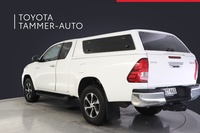 Toyota Hilux vaihtoauto