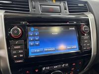 Nissan Navara vaihtoauto