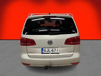 Volkswagen Touran vaihtoauto