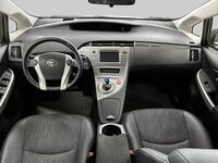 Toyota Prius PHEV vaihtoauto