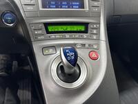 Toyota Prius PHEV vaihtoauto