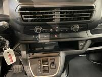 Opel Vivaro vaihtoauto